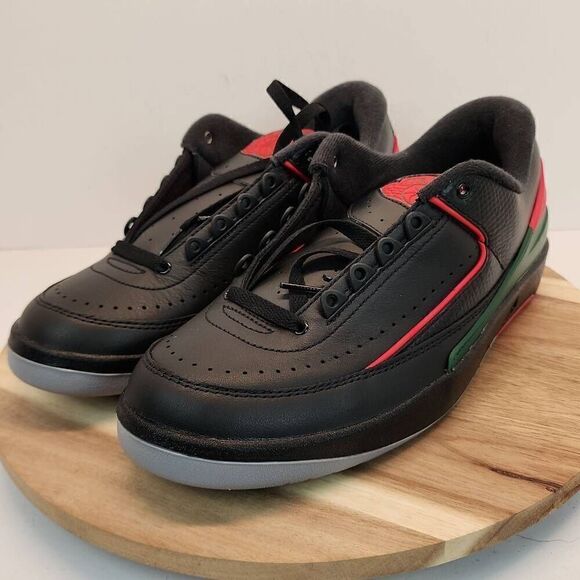Air Jordan 2 Low Origins Men\'s Size 9.5 Black Fire Red and Fir Green main image 7